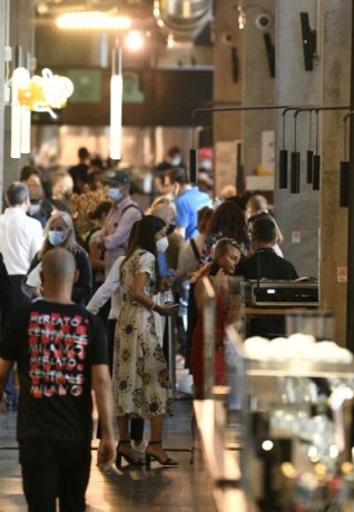 Mercato Centrale Milano, uno dei mercati coperti dove mangiare a Milano