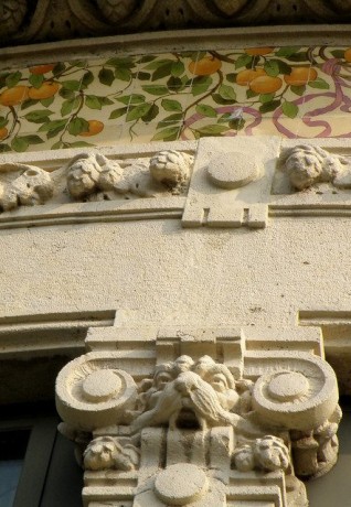 Palazzina Liberty - il fregio decorativo 