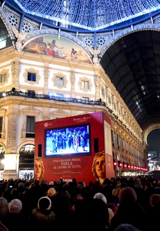 Prima Diffusa in Galleria Vittorio Emanuele II