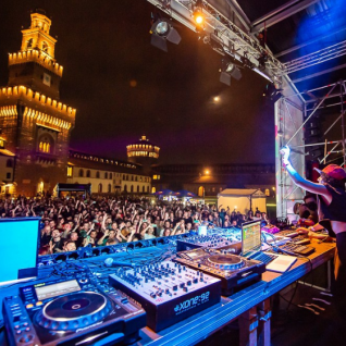 I concerti al Castello Sforzesco torneranno tra gli eventi da non perdere a Milano nel 2023. Pic by Comune di Milano